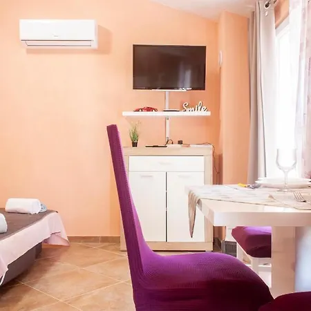 Apartment Ivka Rogoznica (Sibenik-Knin)